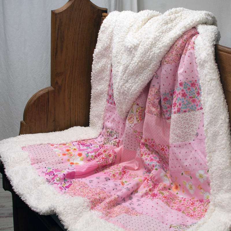 Patchworkdecke als Krabbel- & Tagesdecke - must have fürs Kinderzimmer - Einzelstück in rosa, 110 x 160 cm